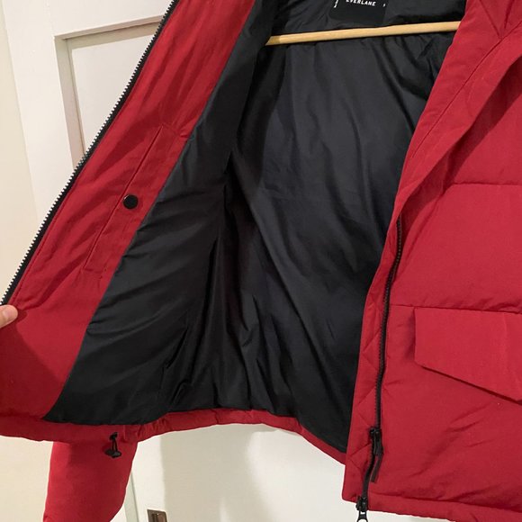 Everlane Cropped Puffer in Red - Picture 3 of 5